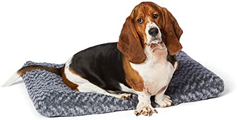 Amazon Basics Pet Dog Bed Pad, 35 x 23 x 3 Inch - Medium, Gray Swirl
